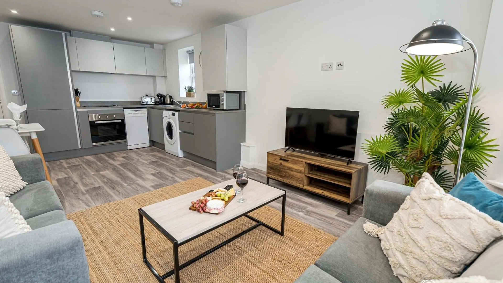 Nightingale By Grandeur Property Bournemouth Apartment